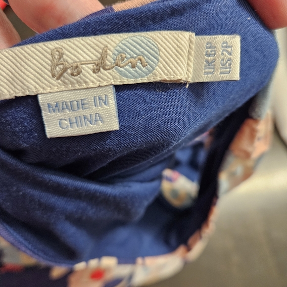 Boden Georgia Maxi Dress size 2p floral vneck viscose - Picture 11 of 11